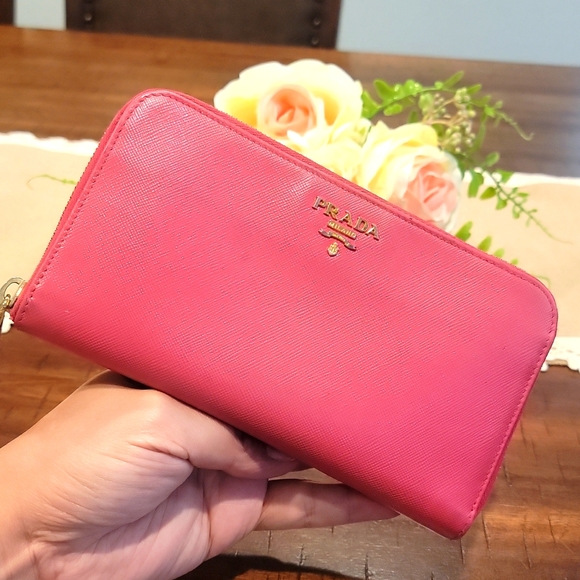 ‼️CLEARANCE SALE‼️ Authentic Prada Saffiano long zippy wallet - Picture 1 of 8